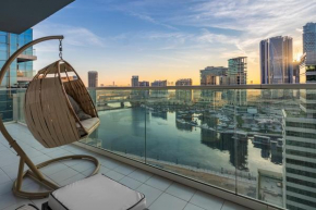 Stylish Apartment with Yacht View close to Dubai Mall